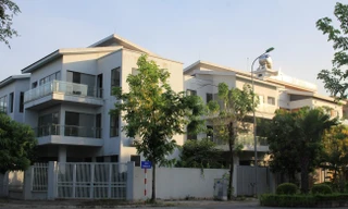 Giao dịch kém nhất 10 năm qua nhưng biệt thự, liền kề Hà Nội vẫn giá cao