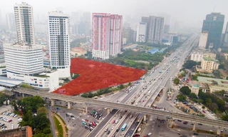 Cận cảnh dự án Constrexim Complex bỏ hoang suốt thập kỷ trên đất ‘vàng’ Hà Nội