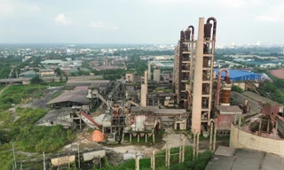 Cảnh xuống cấp của Nhà máy xi măng Hữu Nghị sau tuyên bố phá sản