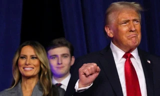 Lạ lùng tour du lịch 'trốn' ông Donald Trump