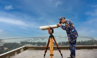 Đón Tết sớm cùng những người lính nơi đầu sóng ngọn gió