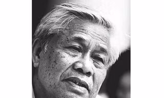 Nhà thơ Vũ Quần Phương: 'Trong họa có phúc'