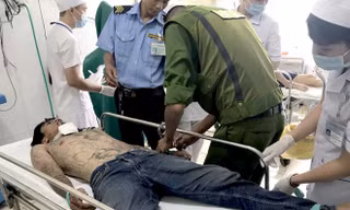 Lê Hoàng Thịnh được cấp cứu sau khi tự cứa cổ mình