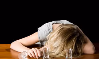 Say rượu, thiếu nữ 15 tuổi bị bạn nhậu hiếp dâm