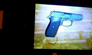 Khẩu súng hơi ngạt đã giao nộp cho công an. Ảnh do anh Thiệp chụp lại