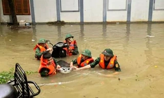 Hà Giang chìm trong biển nước, 2 bố con bị lũ cuốn trôi