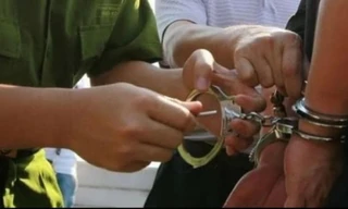 Bé gái 13 tuổi nhiều lần bị người hàng xóm xâm hại tình dục