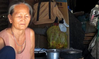 Bà Nguyễn Thị Đặng (67 tuổi) - bà nội của cháu Hoa