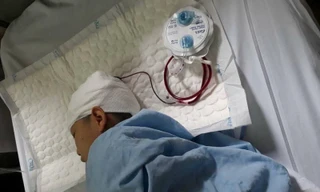 Học sinh Cường nhập viện sau hành động của thầy giáo