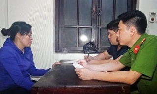 Đối tượng Lê Thị Loan tại cơ quan Công an. Ảnh: Công an Hà Nam