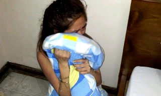 Nữ tiếp viên bán dâm trong khách sạn. Ảnh: Quốc Thắng