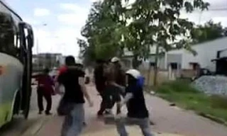 Tài xế taxi đâm hành khách bị thương