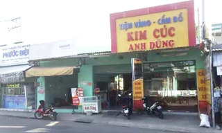 Tiệm vàng bị trộm đột nhập