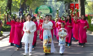 Hơn 1.000 phụ nữ Thủ đô đồng diễn dân vũ trong trang phục áo dài