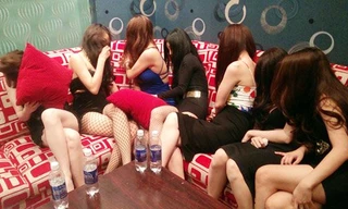 Tạm giữ chủ chứa mại dâm U70