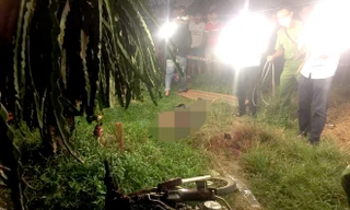 Cơ quan chức năng khám nghiệm hiện trường vụ án