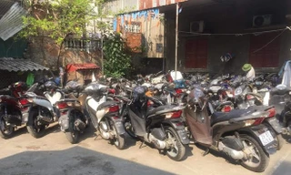 Kiểm tra xe ô tô tải mang biển kiểm soát 29- 440.04, lực lượng chức năng phát hiện trên xe có vận chuyển 46 chiếc xe máy các loại