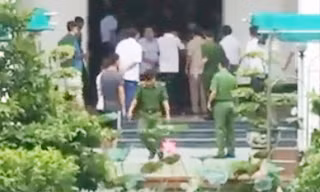 Cơ quan chức năng nhanh chóng có mặt tại hiện trường vụ án