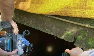 Phát hiện hố 'tử thần' miệng sâu hoắm trong vườn nhà dân ở Quảng Trị