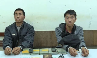 Phát hiện bao tải heroin trong xe ôtô ở Lóng Luông