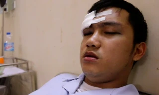 Thực tập sinh Trần Nhật Gíap đang phải theo dõi chấn thương sọ não, đang điều trị tại khoa Ngoại Thần kinh