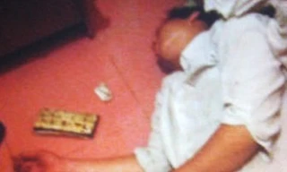 Bi hài tên trộm bị bắt khi ngủ quên tại hiện trường vì... quá mệt