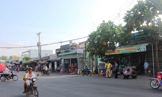 Công an đang khám nghiệm hiện trường vụ truy sát