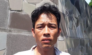 Đối tượng Dương Quốc Chiến tại cơ quan công an - Ảnh: Báo Nghệ An