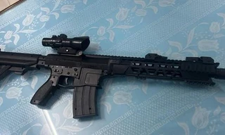 CLIP: Thanh niên ở Nha Trang bắn súng giữa phố