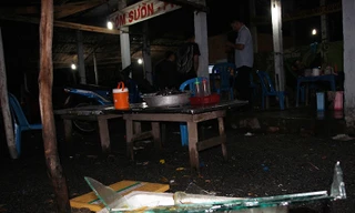 Quán nước bị dập phá sau khi đánh khách