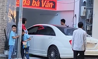 Sự thật chủ quán trà đá Hà Nội, 'sáng bán trà đá, chiều đi xế hộp tiền tỷ'