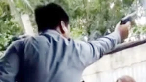 Đình chỉ công tác Phó giám đốc nổ súng thị uy với tài xế taxi