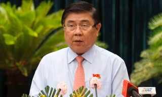 Ông Nguyễn Thành Phong: ‘Tôi rất áy náy phải rời Thành phố lúc này…’