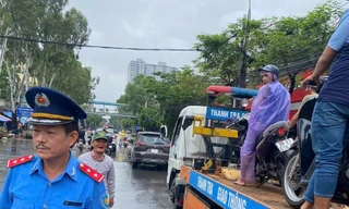 Hà Đông: Hạn chế phương tiện trên đường 70 do ngập nước 