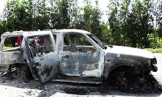 Bắt giữ sáu nghi can phóng hỏa ôtô chở giám đốc