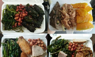 Mỗi suất cơm của chị Linh thường gồm 1 lạng thịt/cá, 2 chén cơm đầy, rau và thêm món phụ như lạc rang, đậu rán. Với lượng cơm và thức ăn này, người ăn khỏe cũng thấy vừa vặn, đủ no, còn người bình thường có thể dư cơm