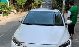 Ông Hoàng trình báo bị cướp giật túi xách khi vừa bước xuống ôtô