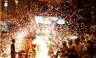 Chợ pháo hoa lớn nhất TP HCM nhộn nhịp ngày giáp Tết