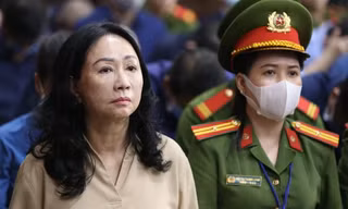 Bà Trương Mỹ Lan.