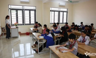 Lớp học vắng 5 học sinh sau buổi chiều tắm sông định mệnh