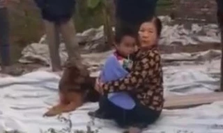 Vụ bé 6 tuổi đi lạc được chó cưng bảo vệ suốt đêm: Người mẹ tiết lộ điều bất ngờ