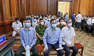 Các bị cáo tại phiên tòa.
