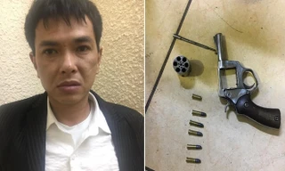 Bị can Vũ Chí Chung và khẩu súng được anh ta sử dụng để gây án