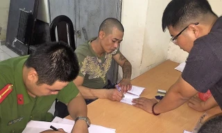 Điệp thời điểm bị bắt tại Công an Hải Phòng. Ảnh: Công an cung cấp