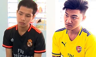 Khi bị bắt giữ, Tư đã xài hết tiền cướp được, còn Thức chưa kịp sử dụng đồng nào. Ảnh: Công an cung cấp