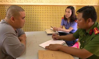 Bị can Phong tại cơ quan điều tra. Ảnh: Công an Tiền Giang