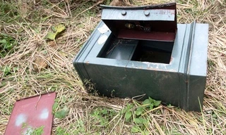 Trộm đột nhập phá két sắt, gia chủ mất nửa tỷ trong đêm