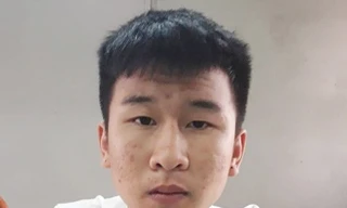 Đặng Văn Tân tại cơ quan công an - Ảnh: Công an cung cấp