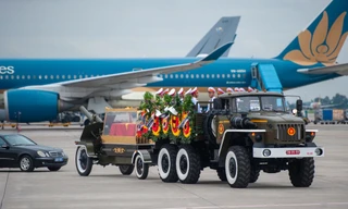 Đưa linh cữu nguyên Chủ tịch nước Trần Đức Lương rời Hà Nội về Quảng Ngãi