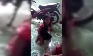 Bé 10 tuổi tố bị hiếp dâm nhiều lần: Bắt khẩn cấp người cha